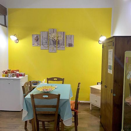 Dani'S House Hotel Каляри Екстериор снимка