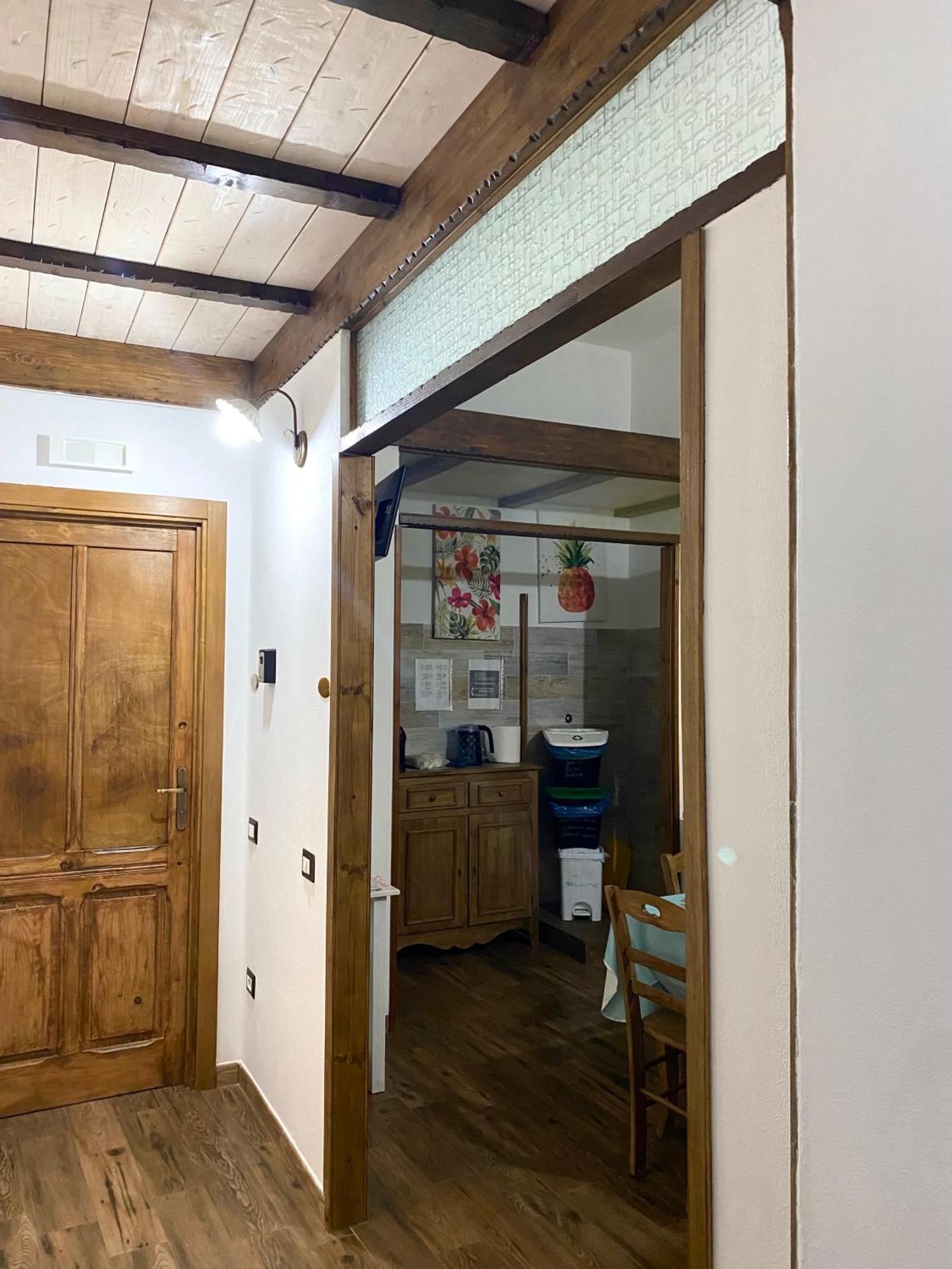 Dani'S House Hotel Каляри Екстериор снимка