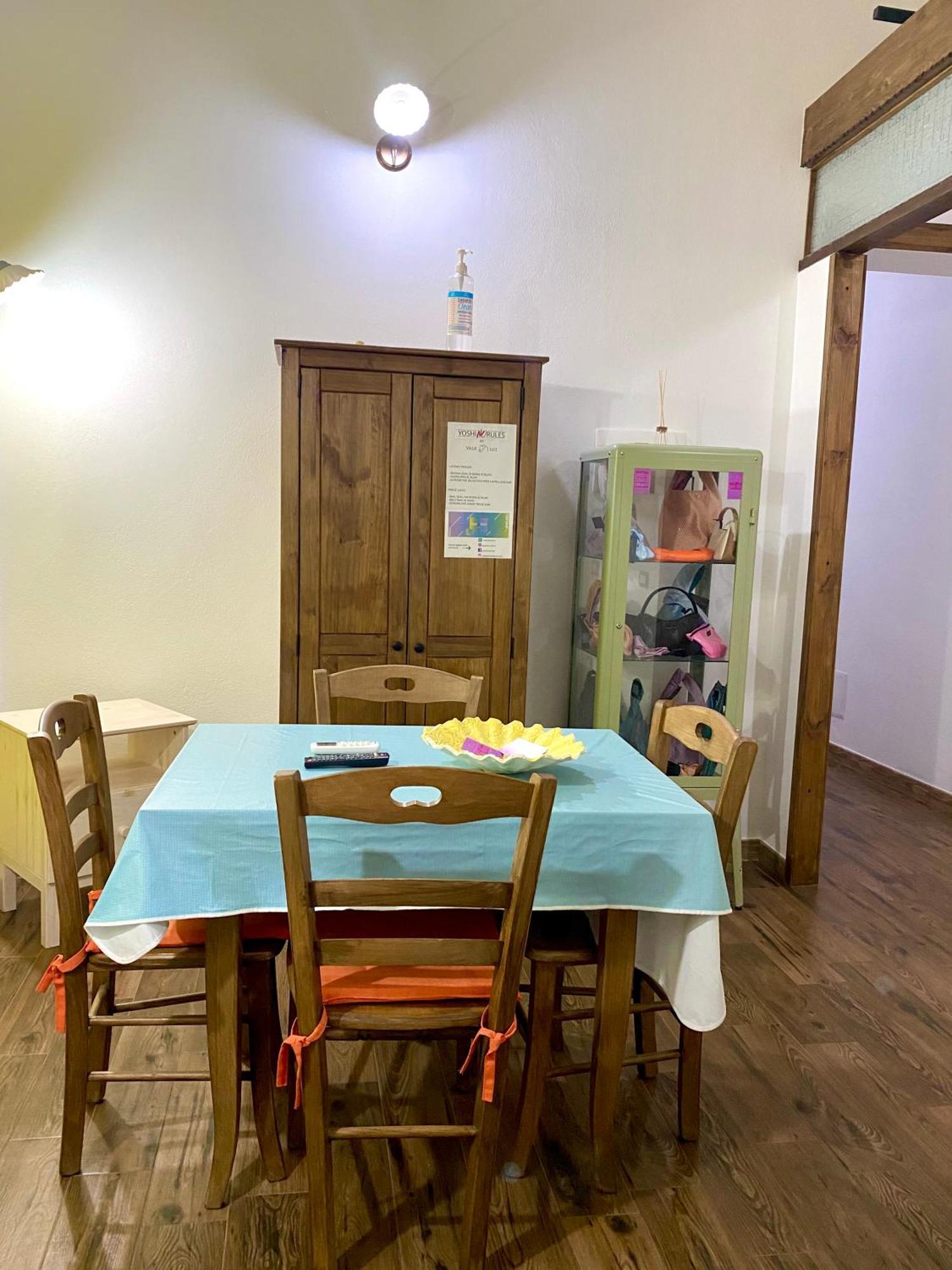 Dani'S House Hotel Каляри Екстериор снимка