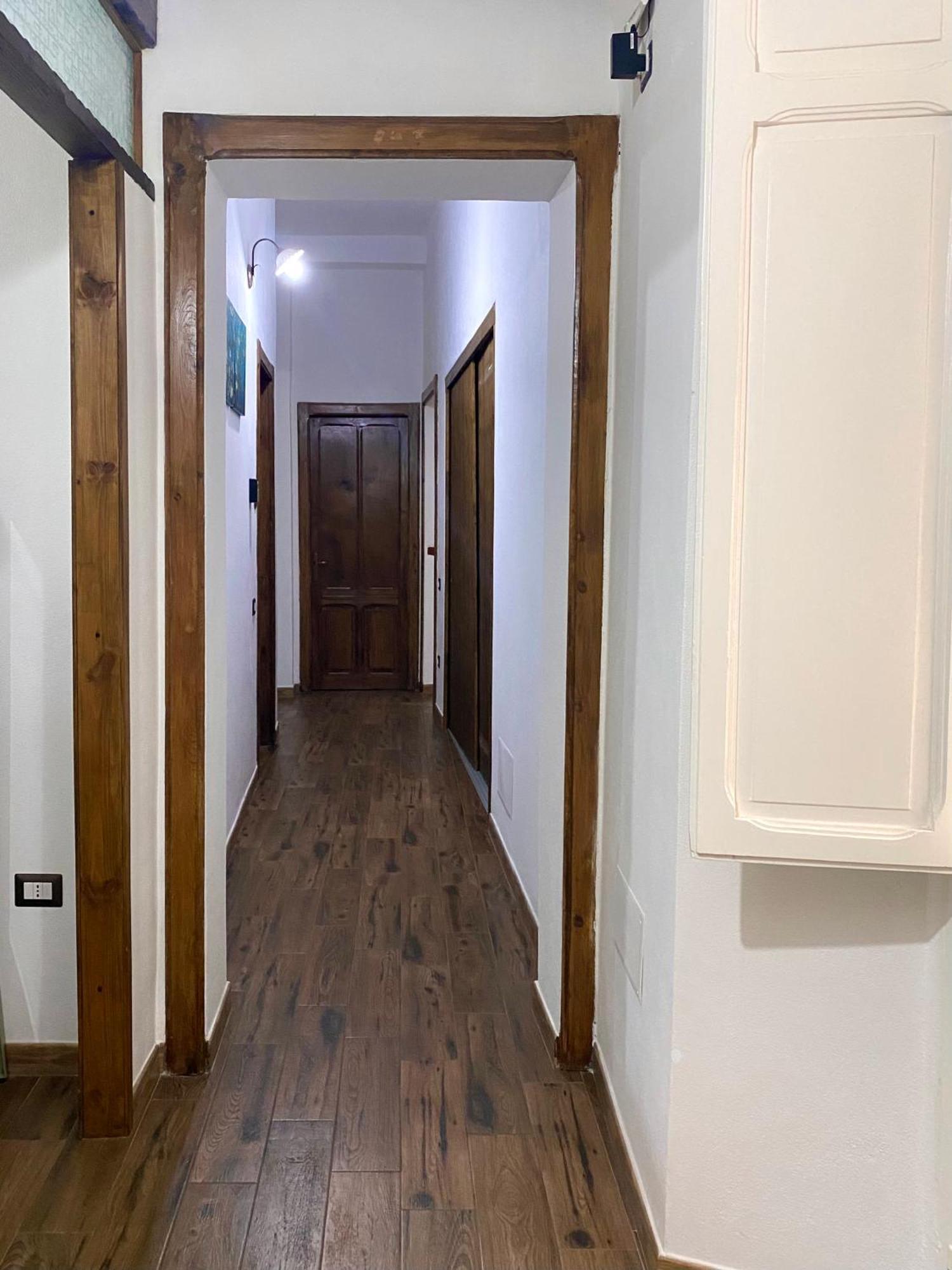 Dani'S House Hotel Каляри Екстериор снимка