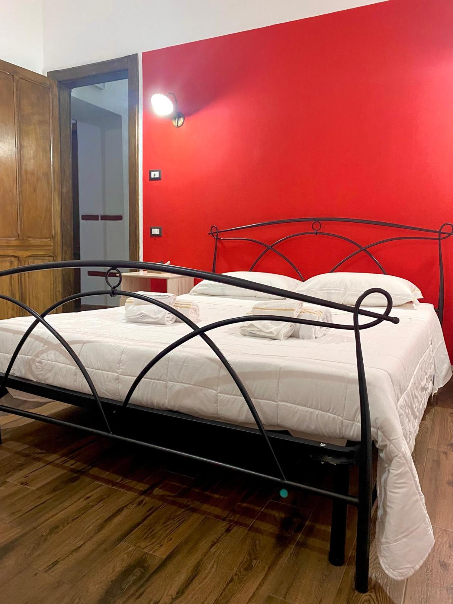 Dani'S House Hotel Каляри Екстериор снимка